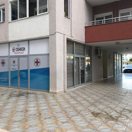 Cozy Lake Front Flat Bequeme Wohnung An Der See Pogradec Zewnętrze zdjęcie